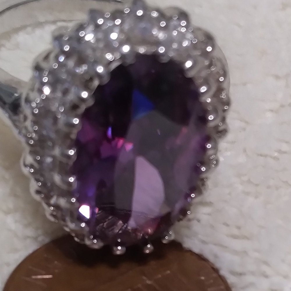LARGE PINKISH.PURPLE STONE RING - Picture 2 of 4